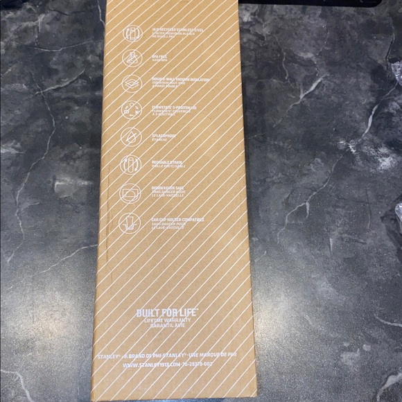 Stanley LV Quencher H2O 40 OZ. Flowstate Tumbler - Picture 10 of 12